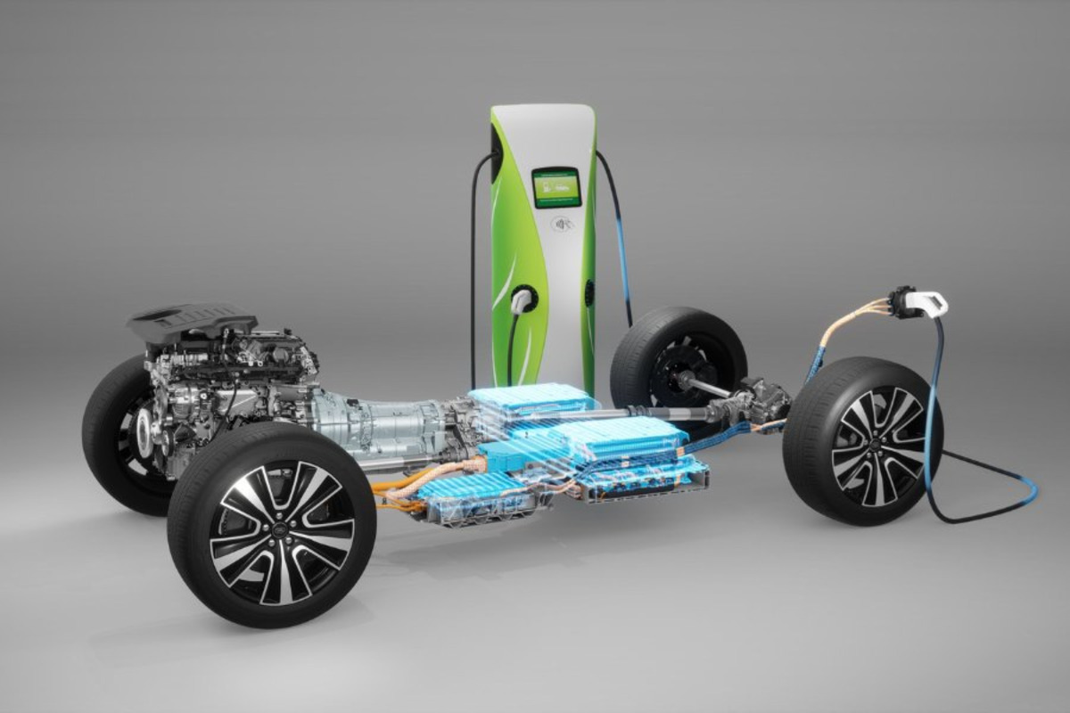 Xe PHEV là từ viết tắt của Plug‑in Hybrid Electric Vehicle, loại xe lai điện cắm sạc